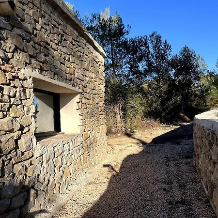 Вилла Au Cabanon Pourrieres Экстерьер фото