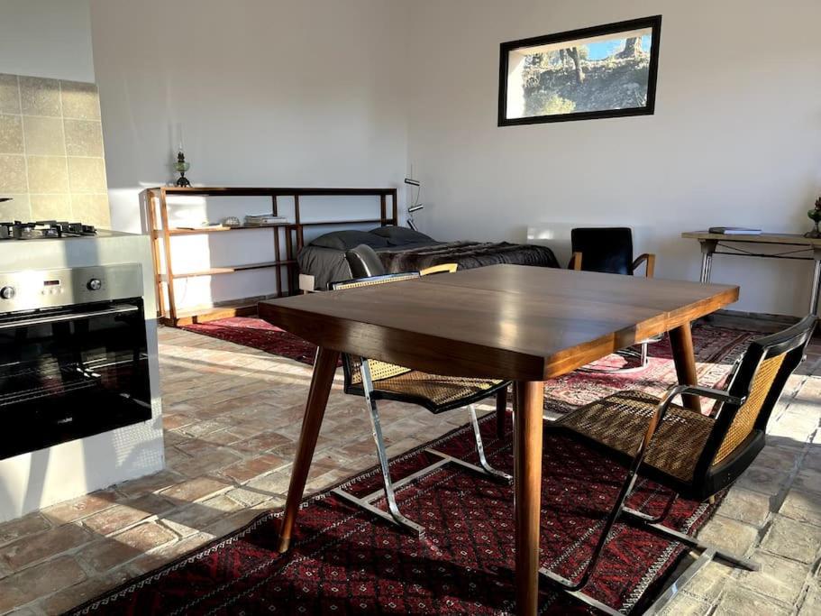 Вилла Au Cabanon Pourrieres Экстерьер фото